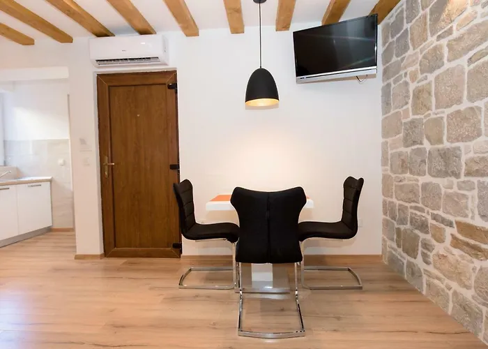 Lucy In Centre Vendégház Split